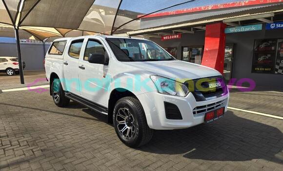 Buy Used Isuzu D–MAX White Car in Kinshasa in Kinshasa Buy Used Isuzu D–MAX White Car in Kinshasa in Kinshasa