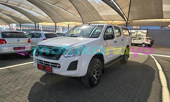 Buy Used Isuzu D–MAX White Car in Kinshasa in Kinshasa Buy Used Isuzu D–MAX White Car in Kinshasa in Kinshasa
