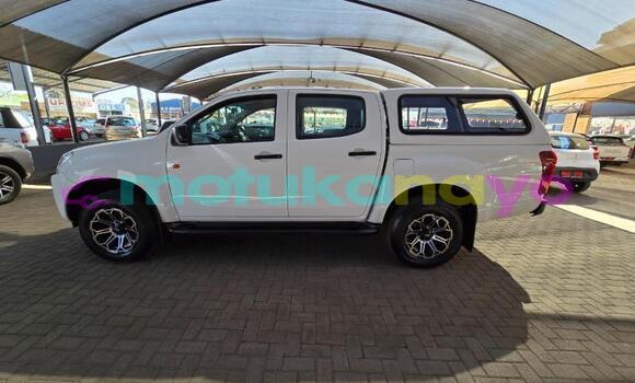 Buy Used Isuzu D–MAX White Car in Kinshasa in Kinshasa Buy Used Isuzu D–MAX White Car in Kinshasa in Kinshasa