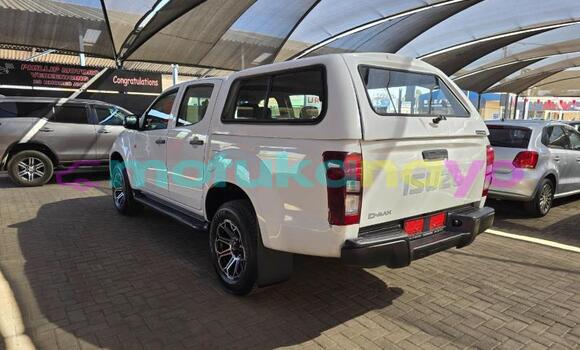 Buy Used Isuzu D–MAX White Car in Kinshasa in Kinshasa Buy Used Isuzu D–MAX White Car in Kinshasa in Kinshasa