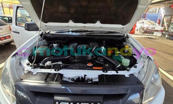 Buy Used Isuzu D–MAX White Car in Kinshasa in Kinshasa Buy Used Isuzu D–MAX White Car in Kinshasa in Kinshasa