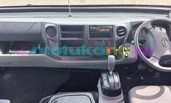 Buy Used HINO 714 White Car in Kinshasa in Kinshasa Buy Used HINO 714 White Car in Kinshasa in Kinshasa