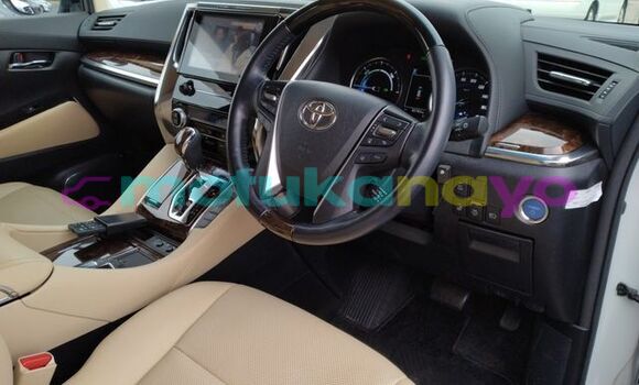Buy Used Toyota Alphard White Car in Kinshasa in Kinshasa Buy Used Toyota Alphard White Car in Kinshasa in Kinshasa