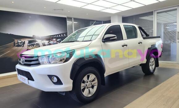 Buy Used Toyota Hilux White Car in Lubumbashi in Katanga Buy Used Toyota Hilux White Car in Lubumbashi in Katanga