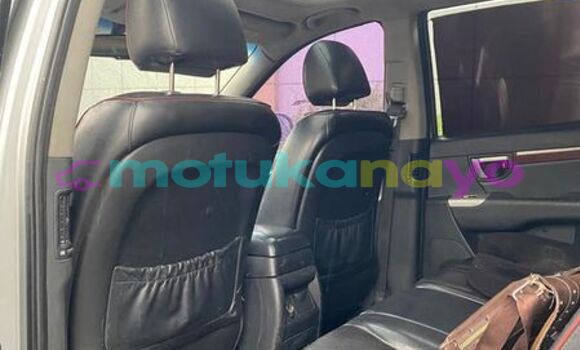 Buy Used Hyundai Santa Fe Other Car in Kinshasa in Kinshasa Buy Used Hyundai Santa Fe Other Car in Kinshasa in Kinshasa