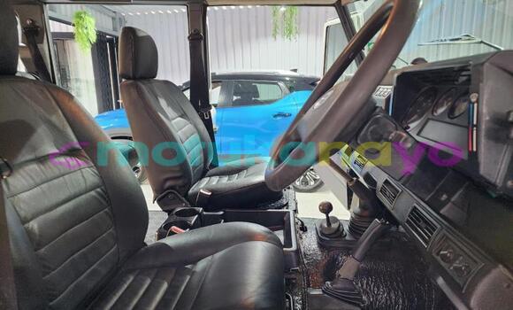 Buy Used Land Rover Defender Other Car in Kinshasa in Kinshasa Buy Used Land Rover Defender Other Car in Kinshasa in Kinshasa
