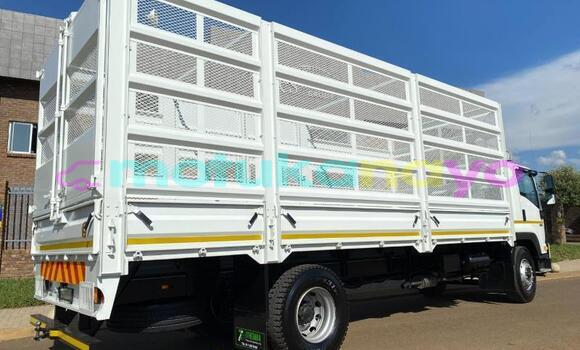 Buy Used Isuzu FTR 850 White Truck in Lubumbashi in Katanga Buy Used Isuzu FTR 850 White Truck in Lubumbashi in Katanga