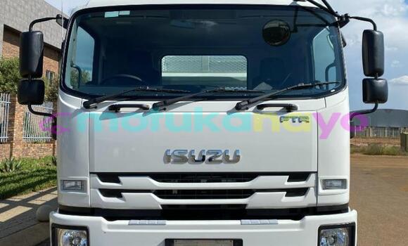 Buy Used Isuzu FTR 850 White Truck in Lubumbashi in Katanga Buy Used Isuzu FTR 850 White Truck in Lubumbashi in Katanga