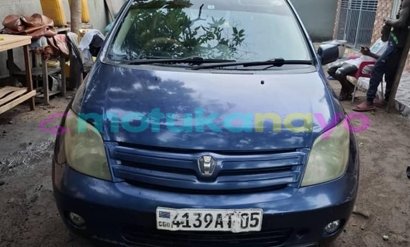 Acheter Occasion Voiture Toyota IST Bleu à Kinshasa, Kinshasa Acheter Occasion Voiture Toyota IST Bleu à Kinshasa, Kinshasa