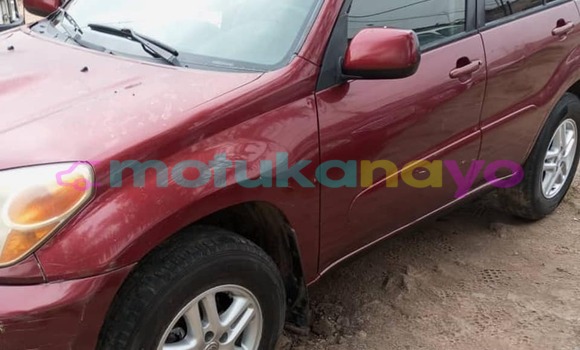 Acheter Occasion Voiture Toyota RAV4 Rouge à Kalima, Maniema Acheter Occasion Voiture Toyota RAV4 Rouge à Kalima, Maniema