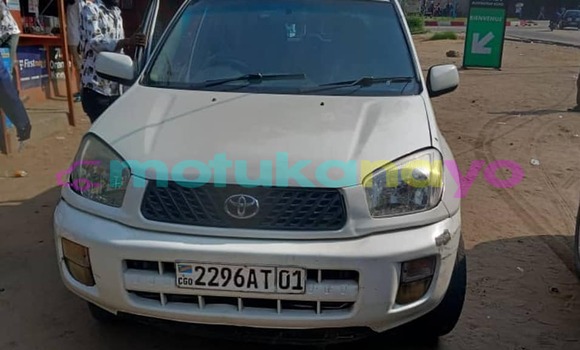 Acheter Occasion Voiture Toyota RAV4 Blanc à Kinshasa, Kinshasa Acheter Occasion Voiture Toyota RAV4 Blanc à Kinshasa, Kinshasa