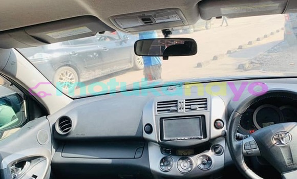 Acheter Occasion Voiture Toyota Vanguard Autre à Basoko, Haut-Congo Acheter Occasion Voiture Toyota Vanguard Autre à Basoko, Haut-Congo