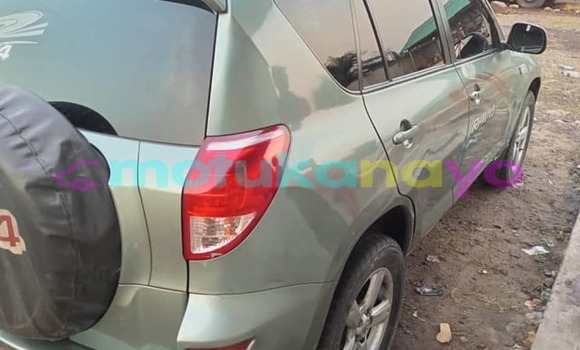 Acheter Occasion Voiture Toyota RAV4 Autre à Beni, Nord-Kivu Acheter Occasion Voiture Toyota RAV4 Autre à Beni, Nord-Kivu