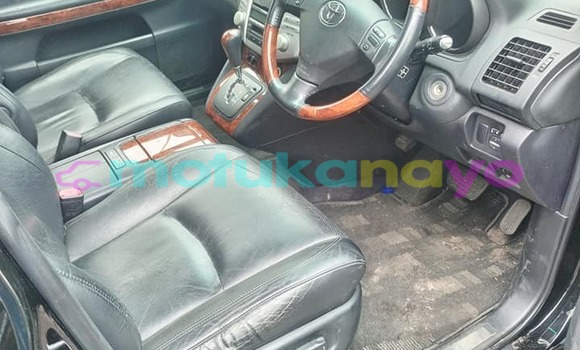 Acheter Occasion Voiture Toyota Harrier Noir à Basankusu, Equateur Acheter Occasion Voiture Toyota Harrier Noir à Basankusu, Equateur