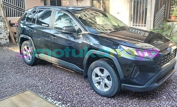 Acheter Occasion Voiture Toyota RAV4 Noir à Basoko, Haut-Congo Acheter Occasion Voiture Toyota RAV4 Noir à Basoko, Haut-Congo