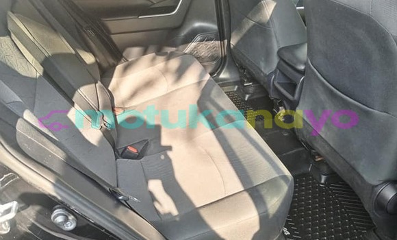 Acheter Occasion Voiture Toyota RAV4 Noir à Basoko, Haut-Congo Acheter Occasion Voiture Toyota RAV4 Noir à Basoko, Haut-Congo