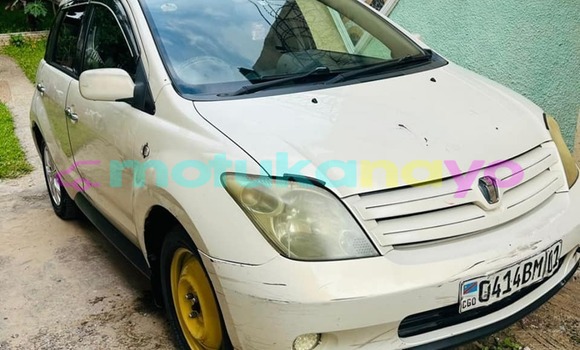 Acheter Occasion Voiture Toyota IST Blanc à Kinshasa, Kinshasa Acheter Occasion Voiture Toyota IST Blanc à Kinshasa, Kinshasa