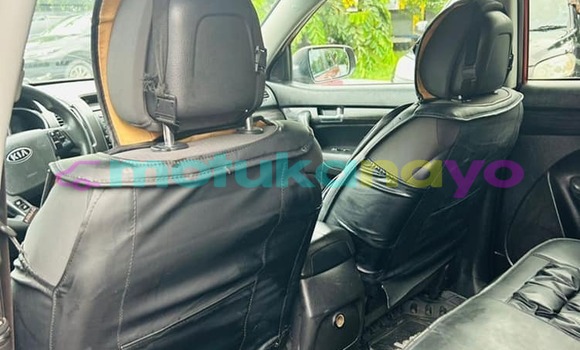 Acheter Occasion Voiture Kia Sorento Rouge à Basoko, Haut-Congo Acheter Occasion Voiture Kia Sorento Rouge à Basoko, Haut-Congo