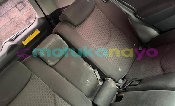 Acheter Occasion Voiture Toyota Vanguard Noir à Basankusu, Equateur Acheter Occasion Voiture Toyota Vanguard Noir à Basankusu, Equateur