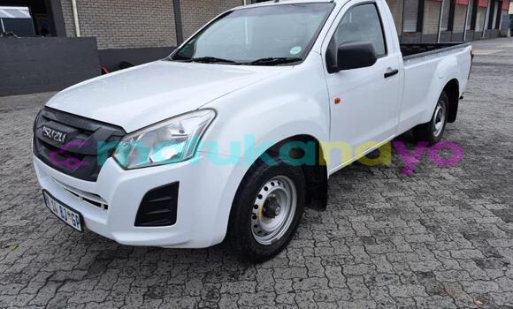 Buy Used Isuzu D–MAX White Car in Kinshasa in Kinshasa Buy Used Isuzu D–MAX White Car in Kinshasa in Kinshasa