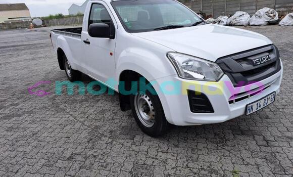 Buy Used Isuzu D–MAX White Car in Kinshasa in Kinshasa Buy Used Isuzu D–MAX White Car in Kinshasa in Kinshasa