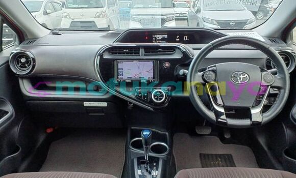 Buy Used Toyota Aqua Red Car in Kinshasa in Kinshasa Buy Used Toyota Aqua Red Car in Kinshasa in Kinshasa