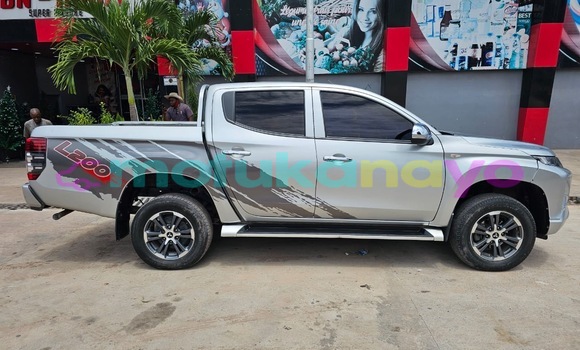 Acheter Occasion Voiture Mitsubishi L200 Gris à Kinshasa, Kinshasa Acheter Occasion Voiture Mitsubishi L200 Gris à Kinshasa, Kinshasa