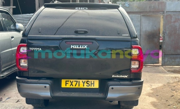 Buy Used Toyota Hilux Silver Car in Kinshasa in Kinshasa Buy Used Toyota Hilux Silver Car in Kinshasa in Kinshasa