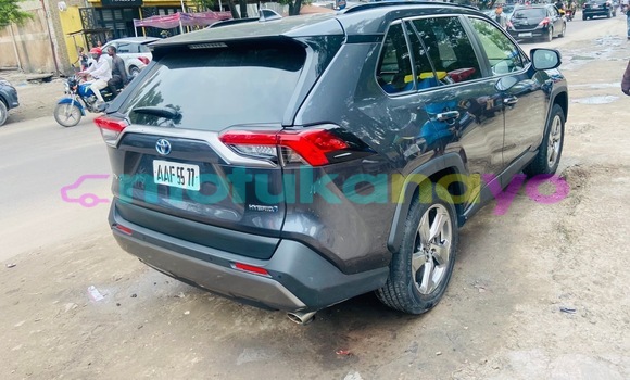 Buy Used Toyota RAV 4 Silver Car in Kinshasa in Kinshasa Buy Used Toyota RAV 4 Silver Car in Kinshasa in Kinshasa