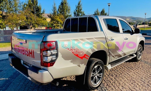 Acheter Occasion Voiture Mitsubishi L200 Gris à Kinshasa, Kinshasa Acheter Occasion Voiture Mitsubishi L200 Gris à Kinshasa, Kinshasa