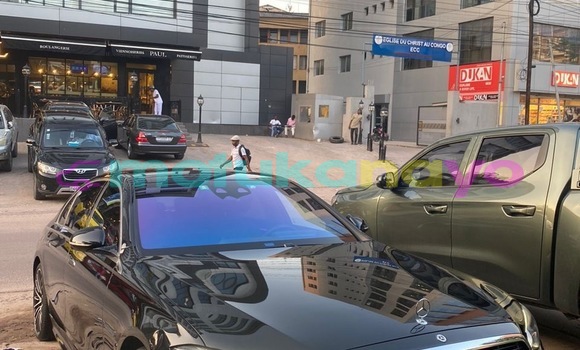 Buy Used Mercedes‒Benz 600 Black Car in Kinshasa in Kinshasa Buy Used Mercedes‒Benz 600 Black Car in Kinshasa in Kinshasa