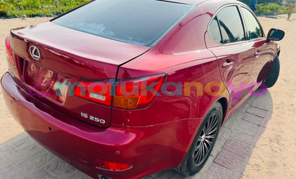 Acheter Neuf Voiture Lexus IS Rouge à Kinshasa, Kinshasa Acheter Neuf Voiture Lexus IS Rouge à Kinshasa, Kinshasa