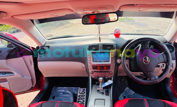 Acheter Neuf Voiture Lexus IS Rouge à Kinshasa, Kinshasa Acheter Neuf Voiture Lexus IS Rouge à Kinshasa, Kinshasa