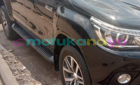 Acheter Occasion Voiture Toyota Hilux Noir à Kinshasa, Kinshasa Acheter Occasion Voiture Toyota Hilux Noir à Kinshasa, Kinshasa