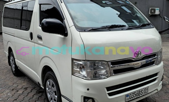 Acheter Occasion Voiture Toyota Hiace Blanc à Kinshasa, Kinshasa Acheter Occasion Voiture Toyota Hiace Blanc à Kinshasa, Kinshasa