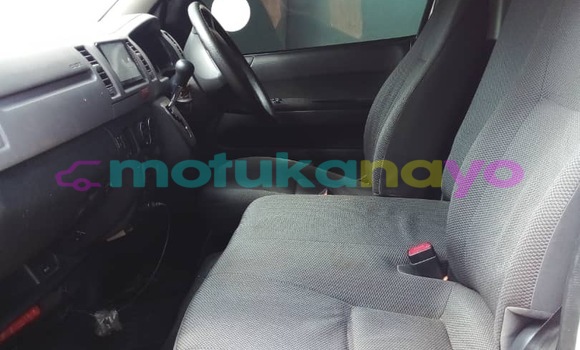 Acheter Occasion Voiture Toyota Hiace Blanc à Kinshasa, Kinshasa Acheter Occasion Voiture Toyota Hiace Blanc à Kinshasa, Kinshasa