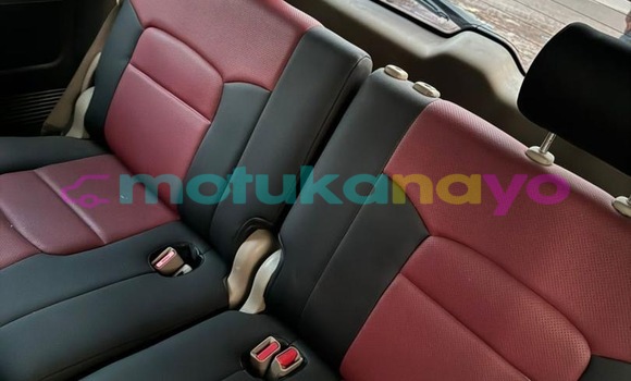 Acheter Neuf Voiture Toyota Land Cruiser Blanc à Kinshasa, Kinshasa Acheter Neuf Voiture Toyota Land Cruiser Blanc à Kinshasa, Kinshasa