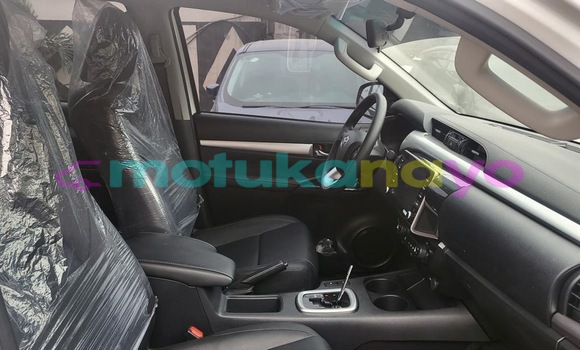 Acheter Occasion Voiture Toyota Hilux Gris à Kinshasa, Kinshasa Acheter Occasion Voiture Toyota Hilux Gris à Kinshasa, Kinshasa