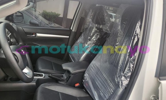 Acheter Occasion Voiture Toyota Hilux Gris à Kinshasa, Kinshasa Acheter Occasion Voiture Toyota Hilux Gris à Kinshasa, Kinshasa