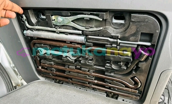 Acheter Neuf Voiture Toyota Prado Gris à Lubumbashi, Katanga Acheter Neuf Voiture Toyota Prado Gris à Lubumbashi, Katanga