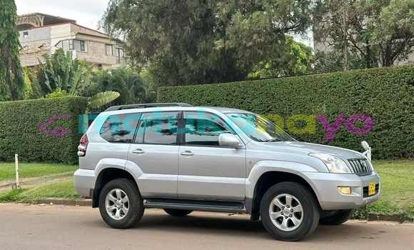 Acheter Neuf Voiture Toyota Prado Gris à Lubumbashi, Katanga Acheter Neuf Voiture Toyota Prado Gris à Lubumbashi, Katanga