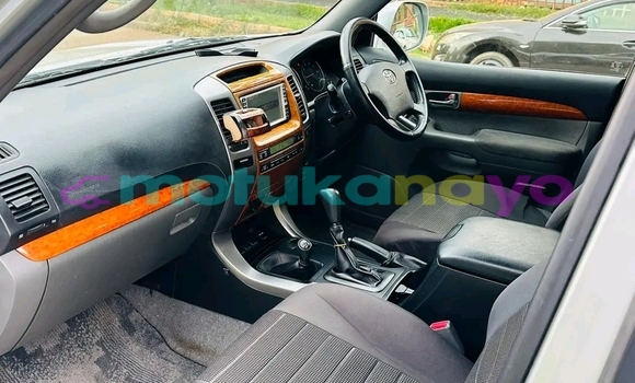 Acheter Neuf Voiture Toyota Prado Gris à Lubumbashi, Katanga Acheter Neuf Voiture Toyota Prado Gris à Lubumbashi, Katanga