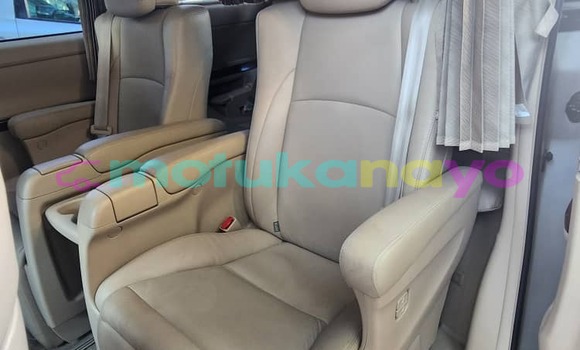 Acheter Neuf Voiture Toyota Alphard Gris à Lubumbashi, Katanga Acheter Neuf Voiture Toyota Alphard Gris à Lubumbashi, Katanga