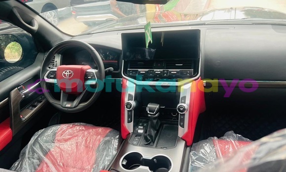 Acheter Occasion Voiture Toyota Land Cruiser Noir à Kinshasa, Kinshasa Acheter Occasion Voiture Toyota Land Cruiser Noir à Kinshasa, Kinshasa