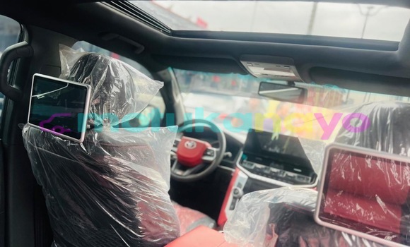 Acheter Occasion Voiture Toyota Land Cruiser Noir à Kinshasa, Kinshasa Acheter Occasion Voiture Toyota Land Cruiser Noir à Kinshasa, Kinshasa