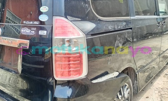 Buy Used Toyota Noah Black Car in Kinshasa in Kinshasa Buy Used Toyota Noah Black Car in Kinshasa in Kinshasa