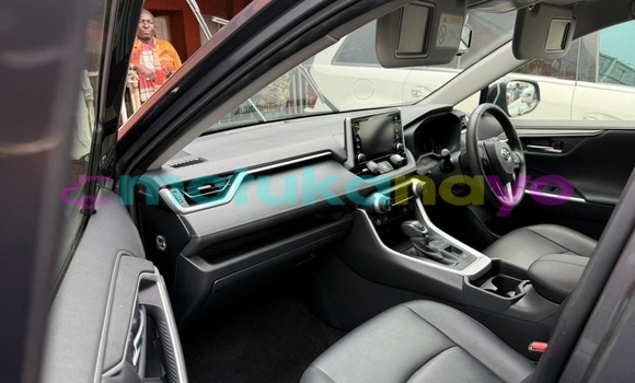Acheter Occasion Voiture Toyota RAV 4 Bleu à Kinshasa, Kinshasa Acheter Occasion Voiture Toyota RAV 4 Bleu à Kinshasa, Kinshasa