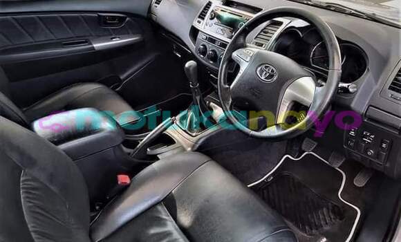 Buy Used Toyota Hilux Other Car in Kinshasa in Kinshasa Buy Used Toyota Hilux Other Car in Kinshasa in Kinshasa
