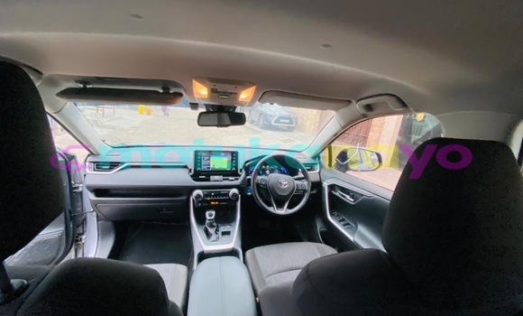 Buy Used Toyota RAV4 Silver Car in Kinshasa in Kinshasa Buy Used Toyota RAV4 Silver Car in Kinshasa in Kinshasa