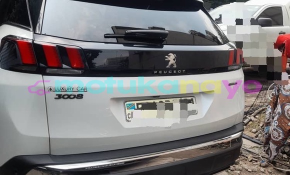 Buy Used Peugeot 3008 Silver Car in Kinshasa in Kinshasa Buy Used Peugeot 3008 Silver Car in Kinshasa in Kinshasa